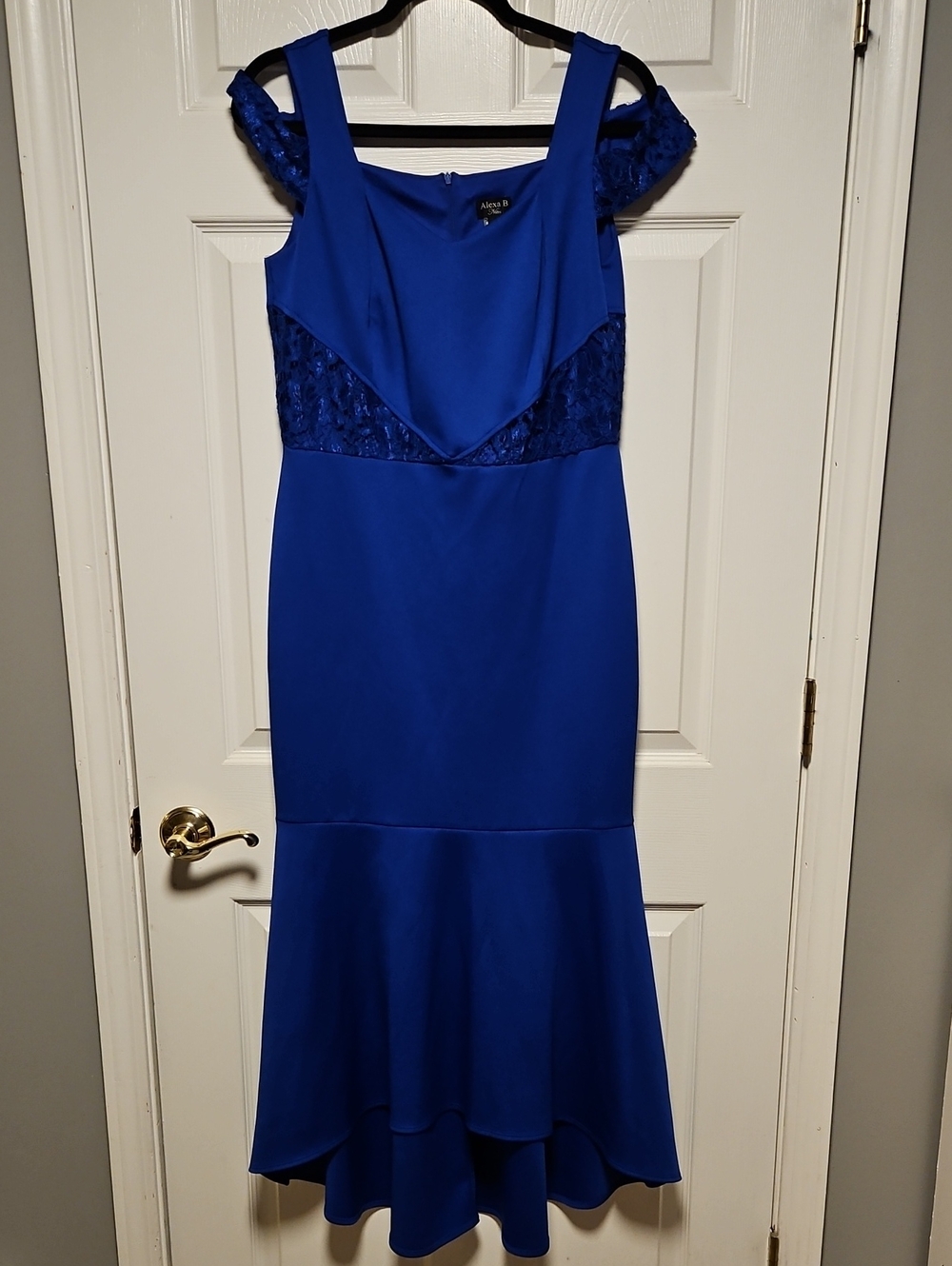 Alexa B Nites Cold Shoulder Mermaid Dress